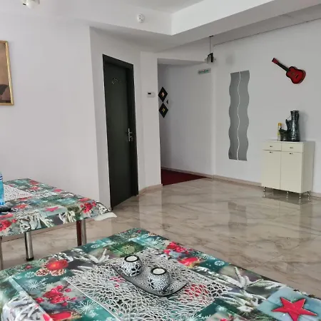 Guest house Pensiunea Riccardo 3*